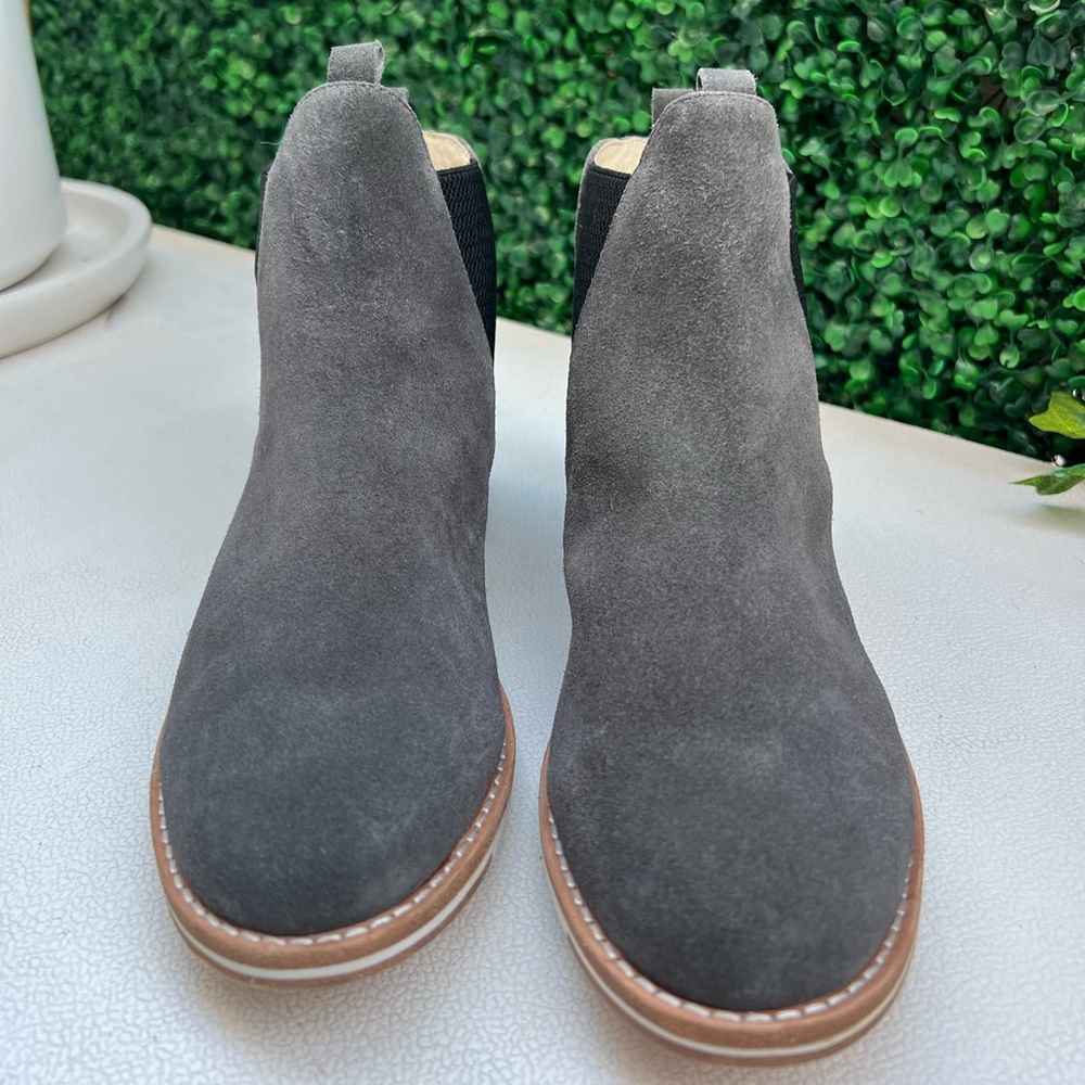 Matt Bernson flat ankle boots size 6.5m